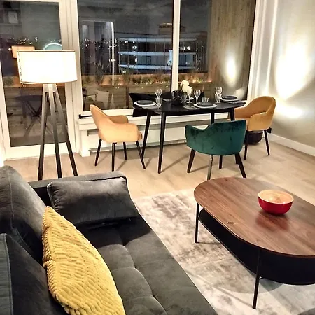 Large Apartment,view & Terrace