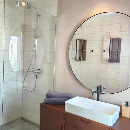 Large 55 M² ,view & Terrace