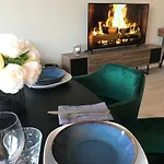 Large Apartment,view & Terrace Apartament