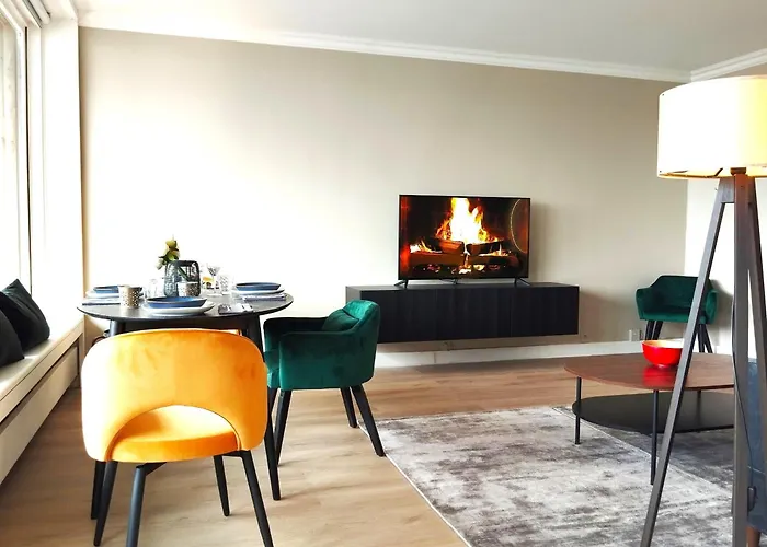 Large 55 M² ,view & Terrace *
