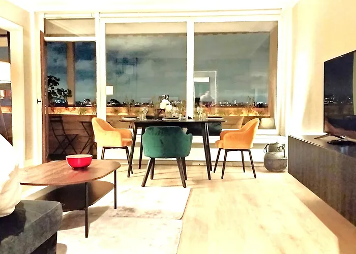 Apartment Large 55 M² ,view & Terrace *